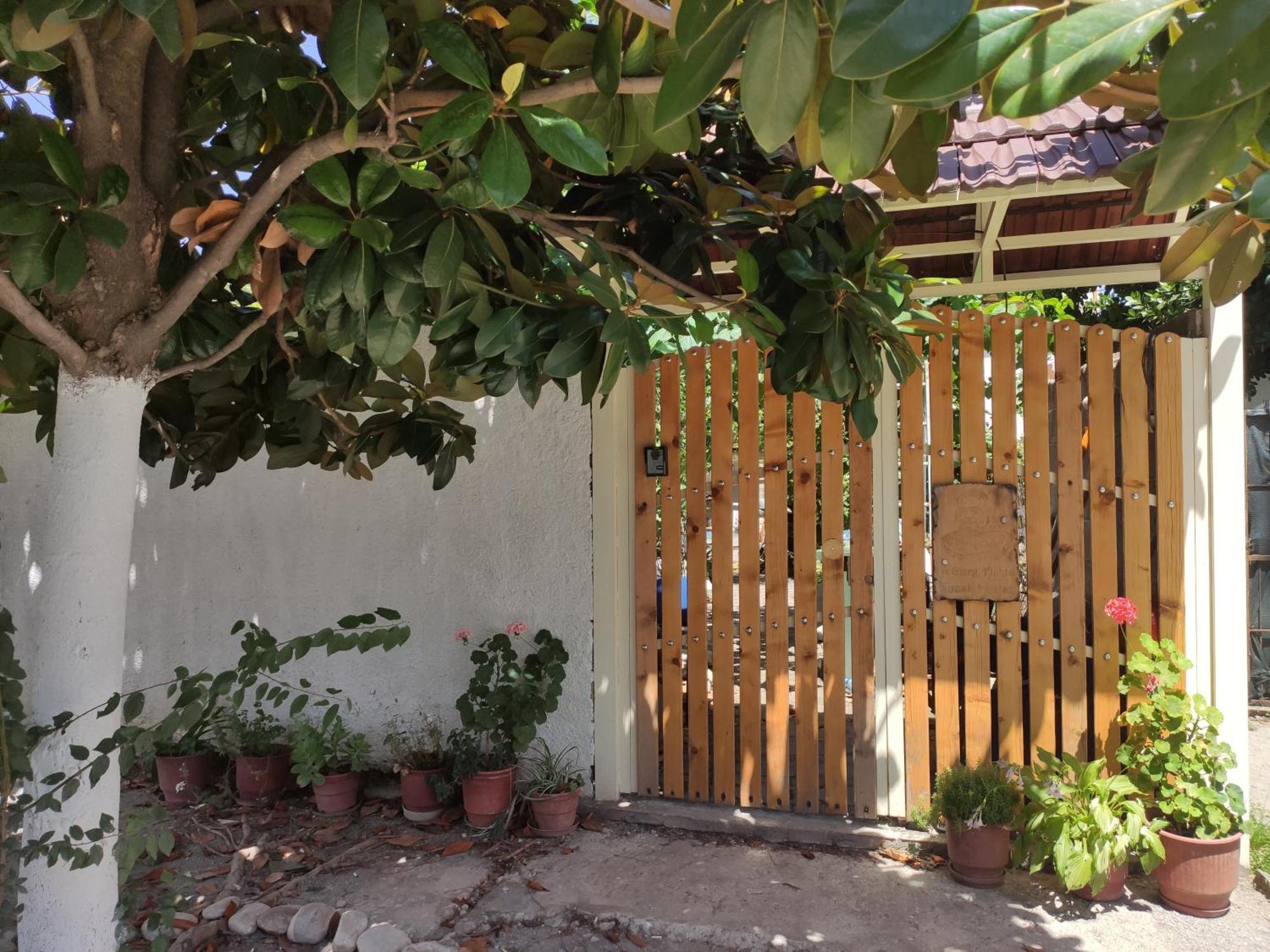 At Gjergj Fishta Apart-House Shkoder Exterior photo